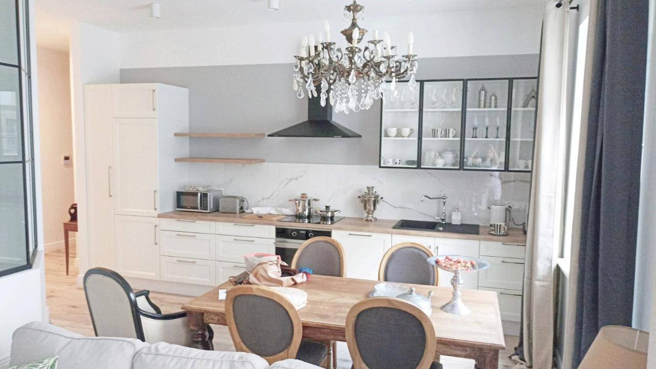 Bea Garden Home - Dwie Sypialnie I Taras Έλμπλαγκ Εξωτερικό φωτογραφία