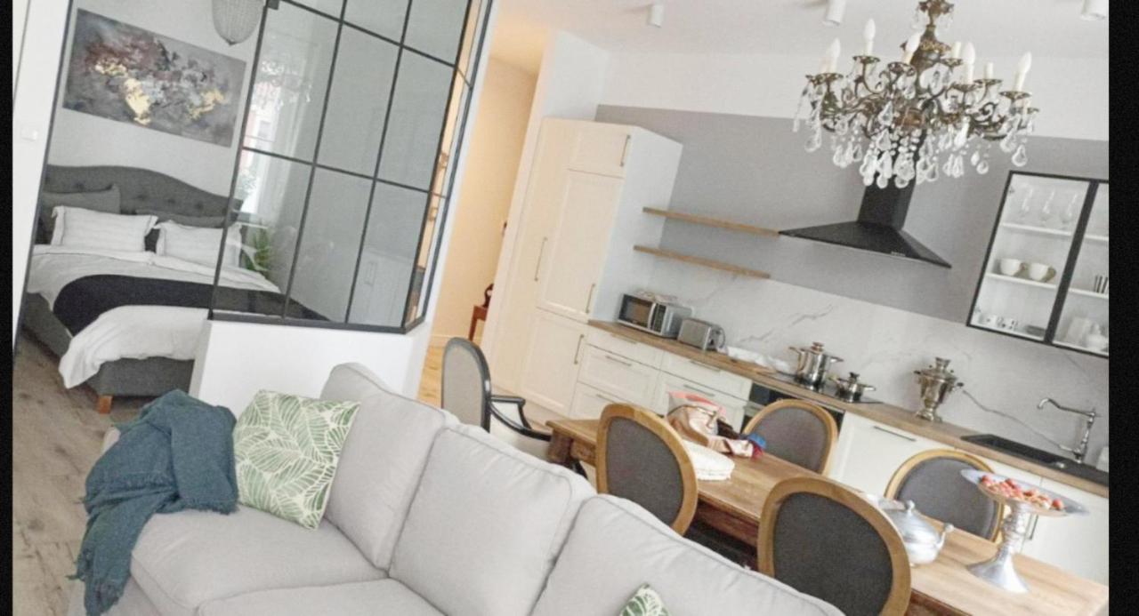Bea Garden Home - Dwie Sypialnie I Taras Έλμπλαγκ Εξωτερικό φωτογραφία