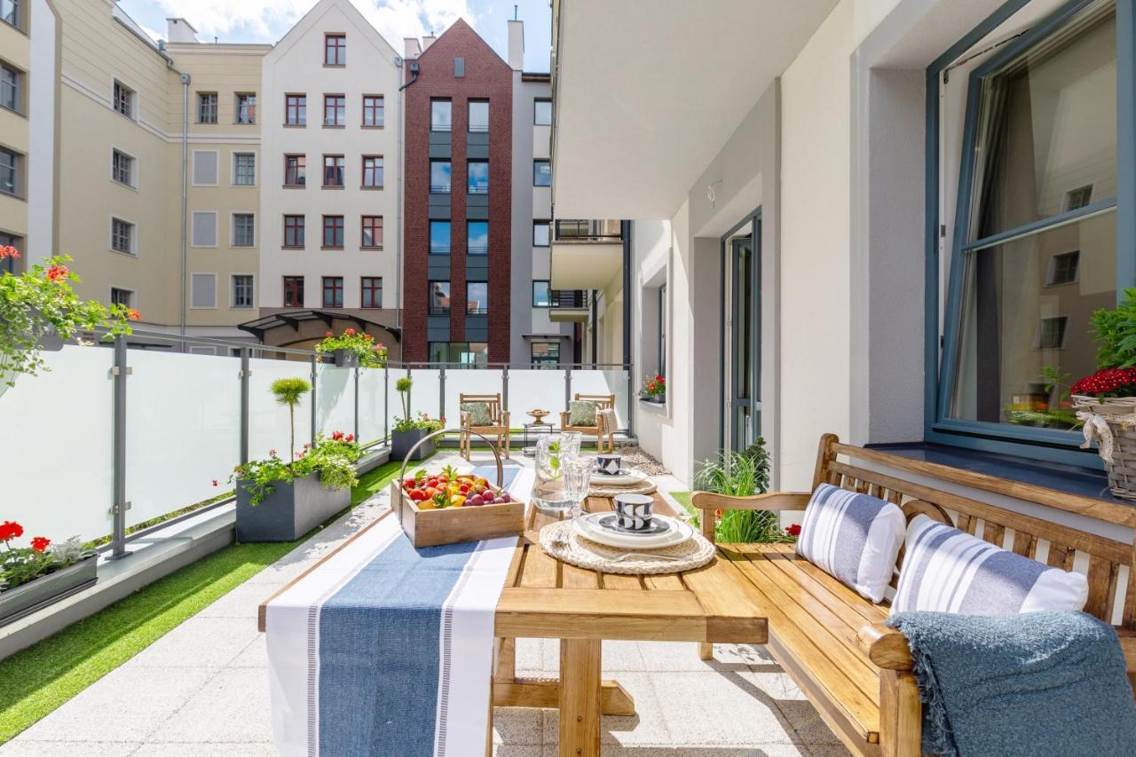 Bea Garden Home - Dwie Sypialnie I Taras Έλμπλαγκ Εξωτερικό φωτογραφία