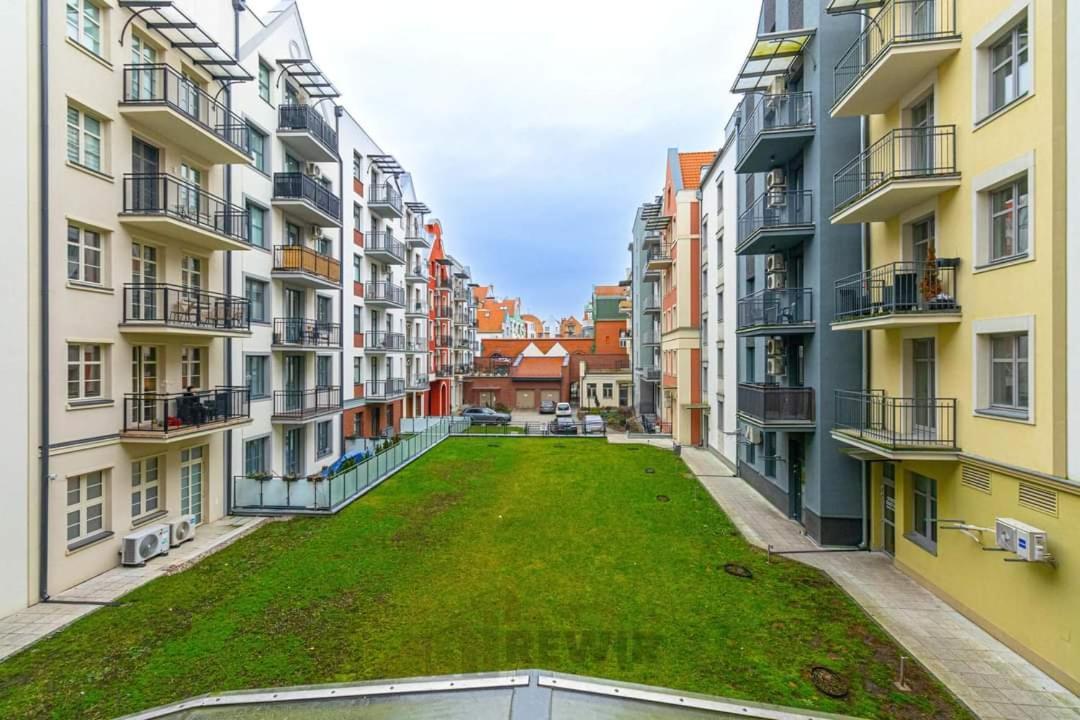 Bea Garden Home - Dwie Sypialnie I Taras Έλμπλαγκ Εξωτερικό φωτογραφία
